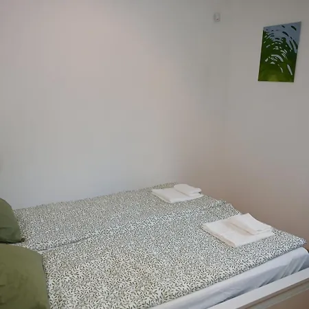 Bogarka Apartmanhaz アパート *